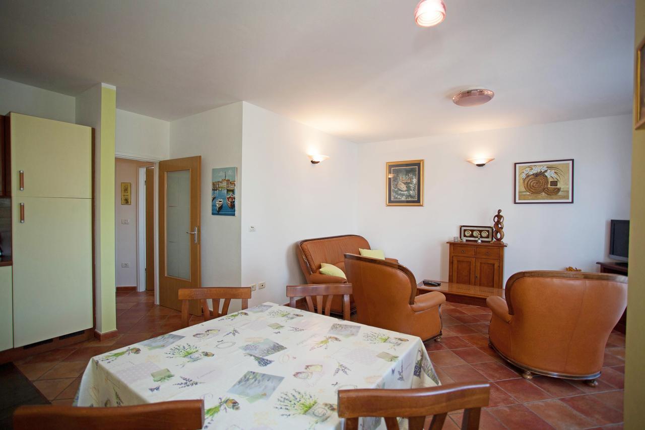 Apartment Pia Rovinj Exterior photo